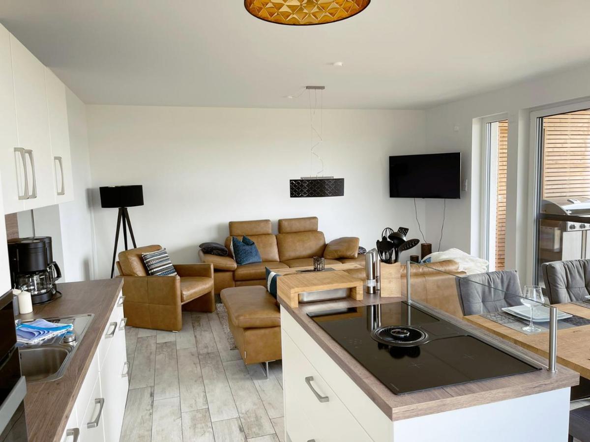 Exklusives Apartment Mit Blick Auf Den See Grossraschen Bagian luar foto